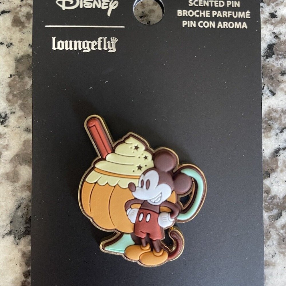 Box Lunch Disney Mickey Mouse Scented Pumpkin Spice Metal Enamel Pin!